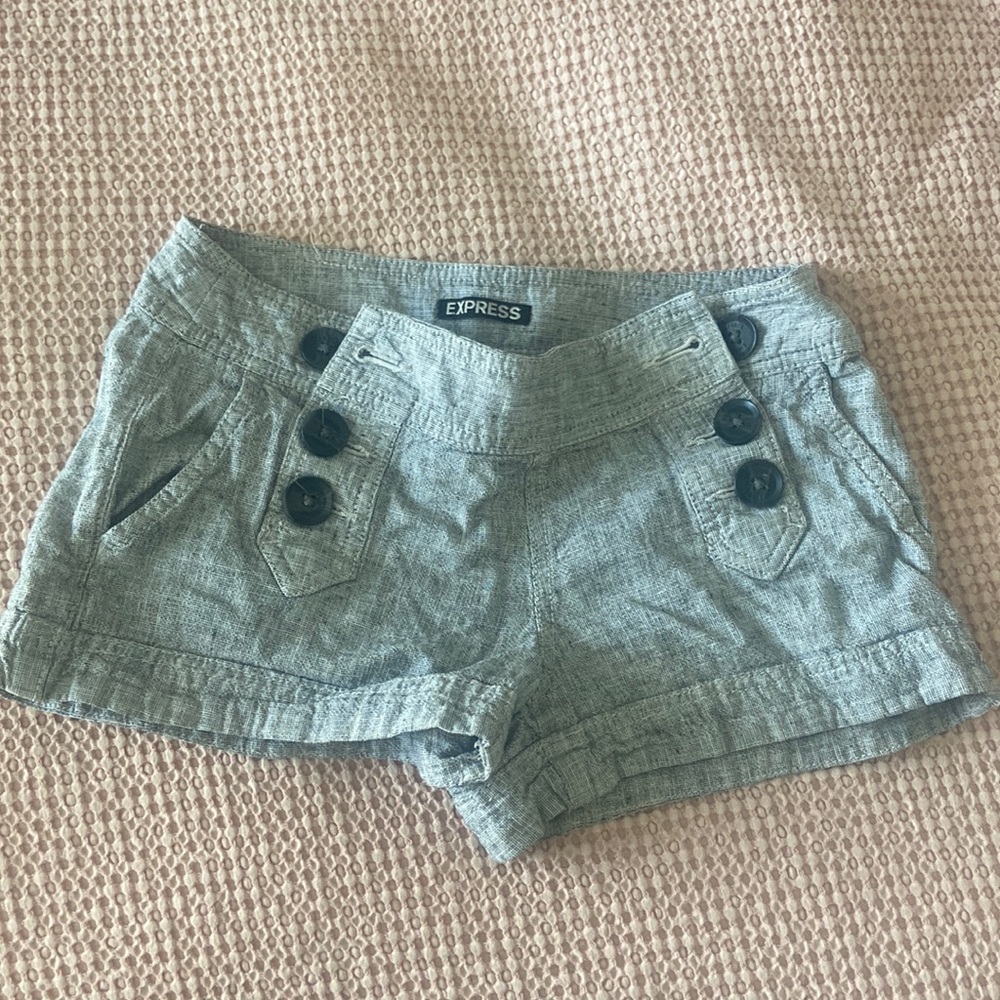 Express Shorts